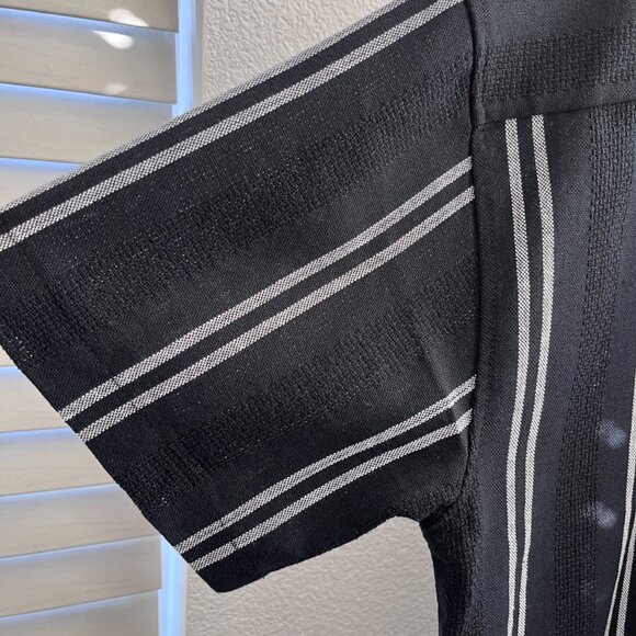 Forever 21 Men’s Black Striped Button Up Shirt – Size L – New With Tag - Picture 5 of 6